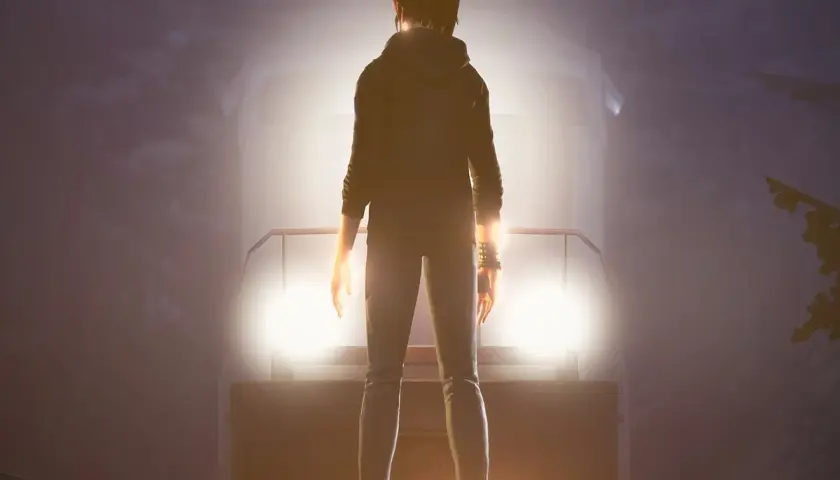 Chloe z "Life is Strange: Before the Storm spolszczenie" stoi przed oślepiającym światłem.